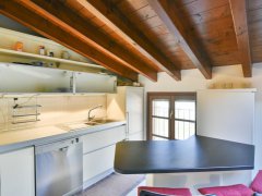 Attic three-room apartment with double garage - 14