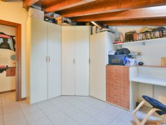 Attic three-room apartment with double garage - 20