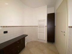 Large three-room apartment furnished with garage - 31