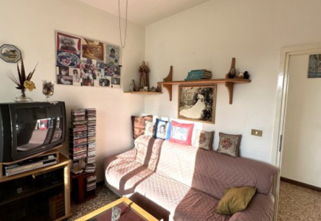 Longone al Segrino large two-room apartment with garage and cellar - 18