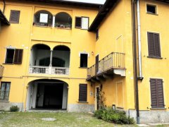 Pusiano Two-room ground-floor apartment with parking space, self-contained. - 1