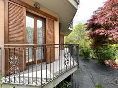 Semi-detached villa with private garden and double garage - 60