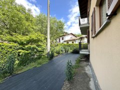Semi-detached villa with private garden and double garage - 15