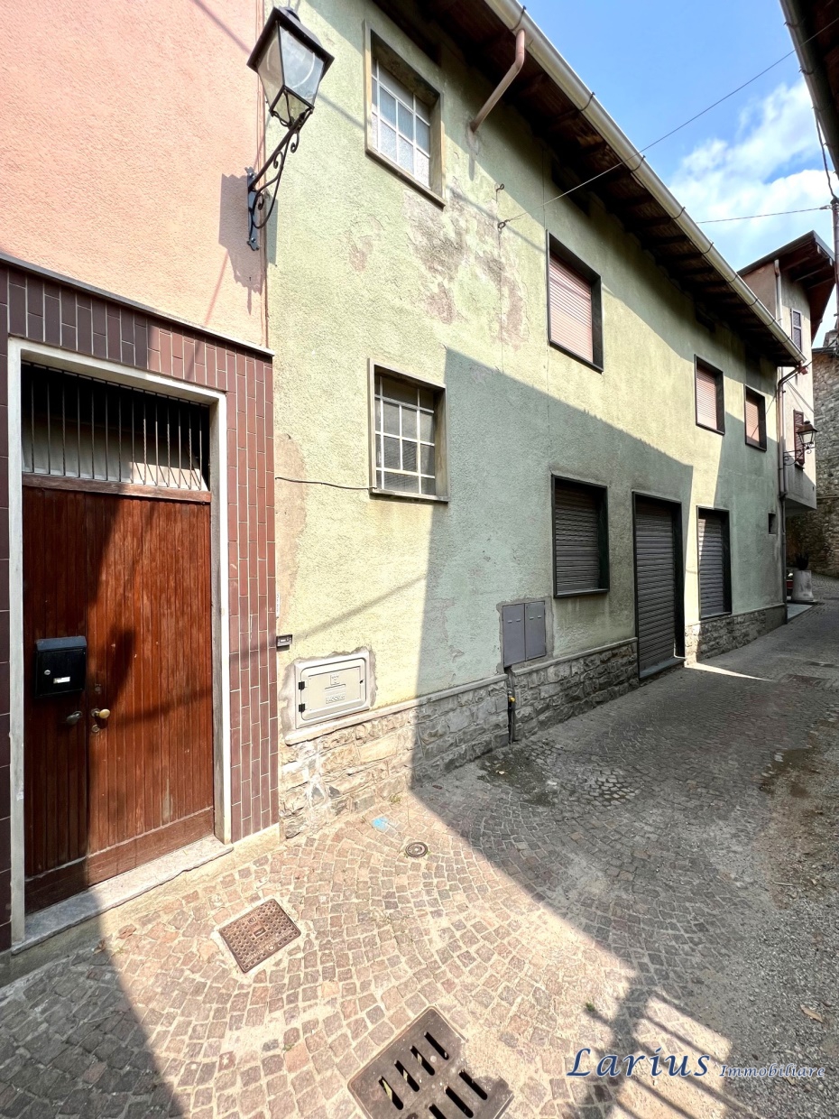 Vendita Porzione di casa Casa/Villa Lasnigo Via Fioroni 467577
